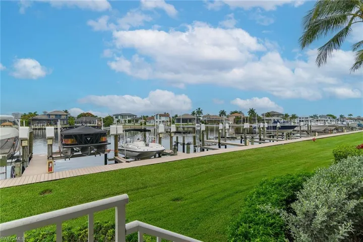 210 Waterside Cir 101, Marco Island, Florida 34145