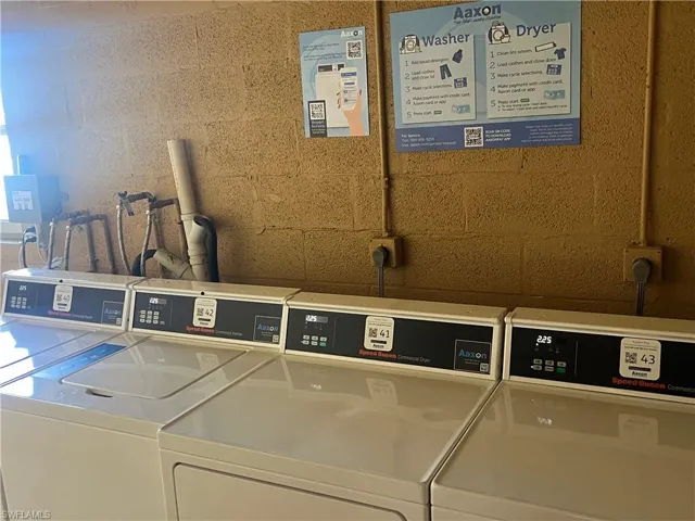 Shared laundry with independent washer and dryer