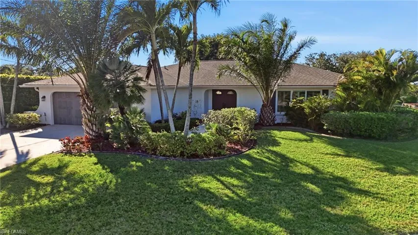 5964 Baker Ct, Fort Myers, Florida 33919