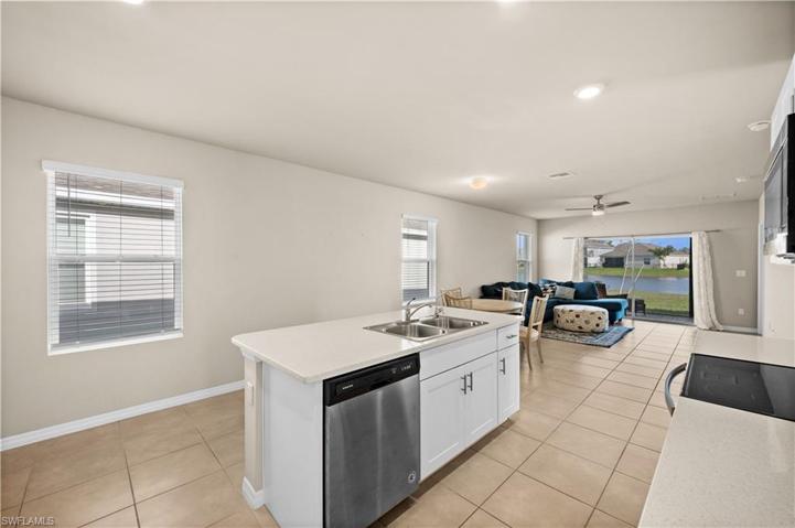 8809  Swell Brooks  CT, North Fort Myers, FL 33917