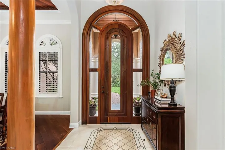 FOYER
