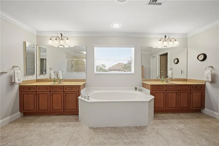 20291 Torre Del Lago St, Estero, Florida 33928