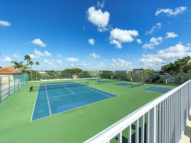410  Bayfront  PL, Naples, FL 34102