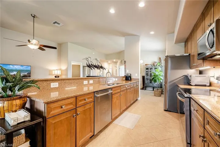 3131  Sea Trawler  BEND, North Fort Myers, FL 33903