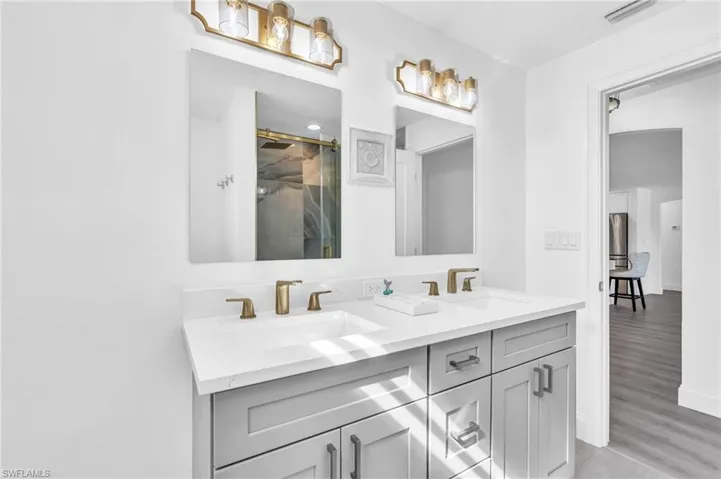 Bathroom with custom vanity - VIRTUALLY ENHANCED