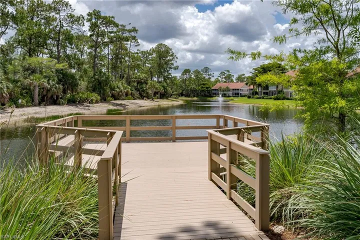 6495 Waverly Green Way, Naples, Florida 34110