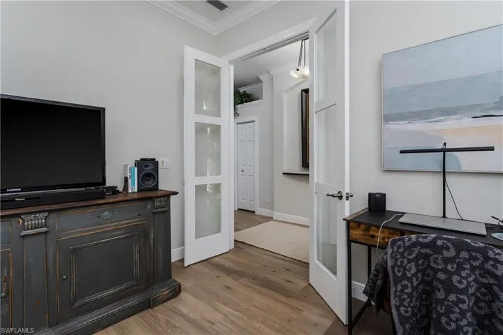 6495 Waverly Green Way, Naples, Florida 34110