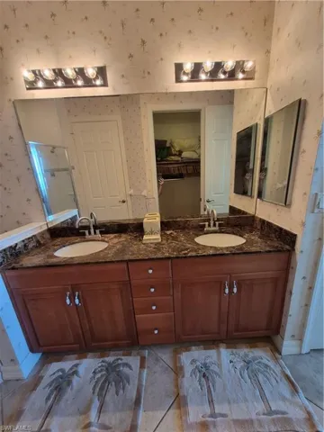 2797 First St 2002, Fort Myers, Florida 33916