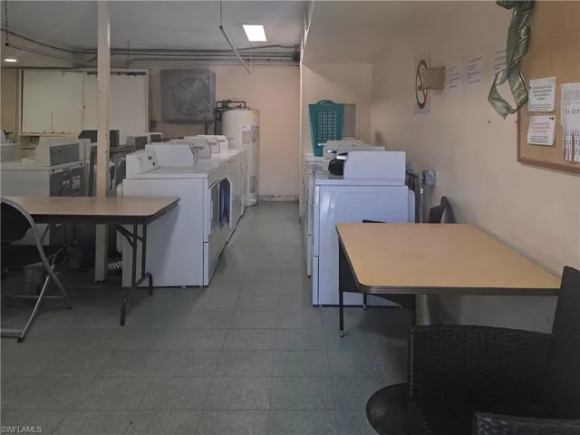 3325  Airport N RD, Naples, FL 34105
