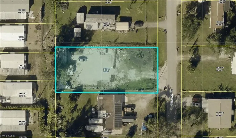 Aerial map of property and surrounding area