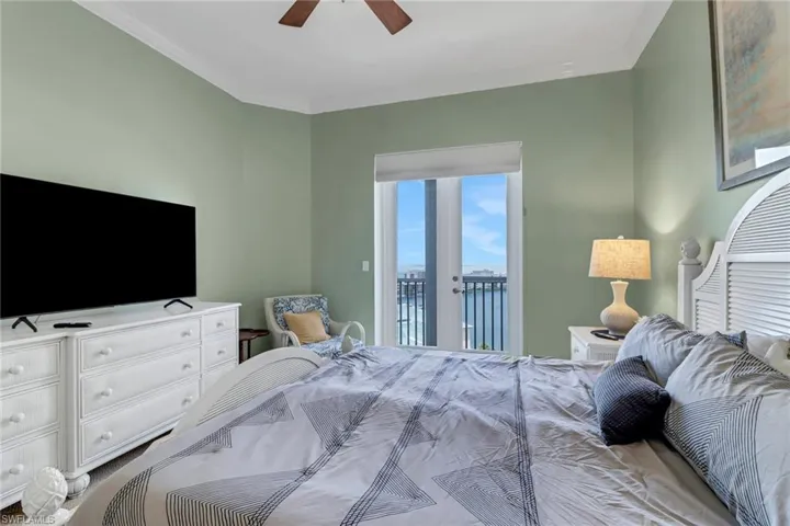 400 Flagship Dr 1206 Penthouse, Naples, Florida 34108