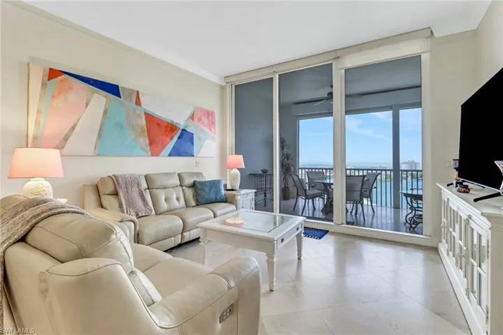 400 Flagship Dr 1206 Penthouse, Naples, Florida 34108