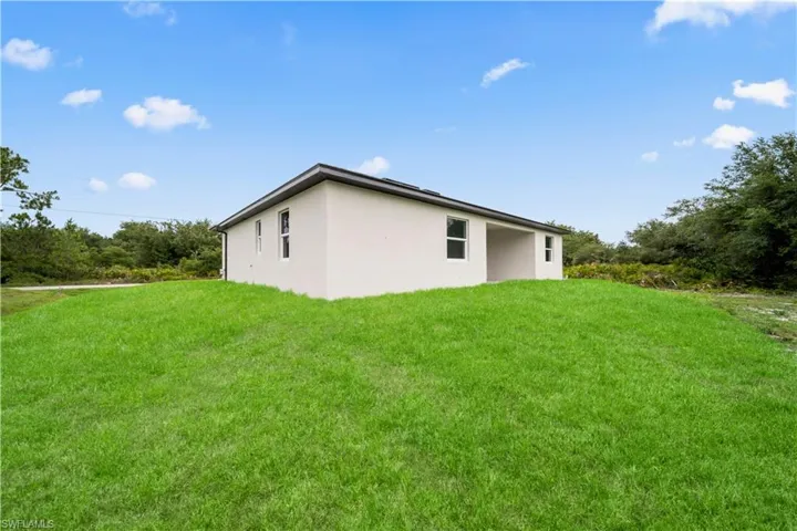 1506 Richmond Ave N, Lehigh Acres, Florida 33972
