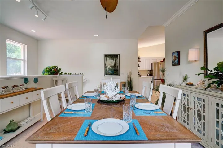 509 Robin Hood Cir 202, Naples, Florida 34104