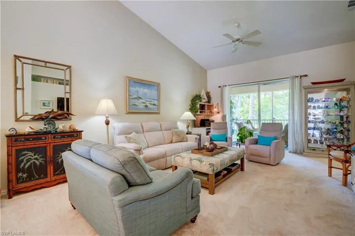 509 Robin Hood Cir 202, Naples, Florida 34104