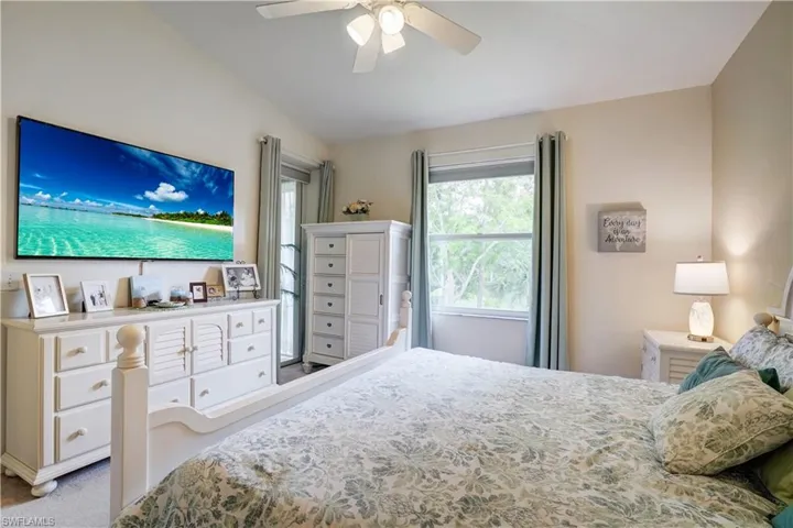 509 Robin Hood Cir 202, Naples, Florida 34104