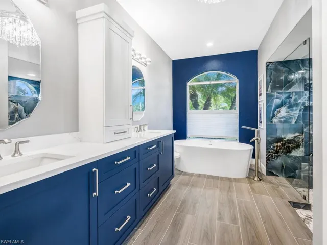 Gorgeous remodel, free standing tub, frameless glass shower & more!