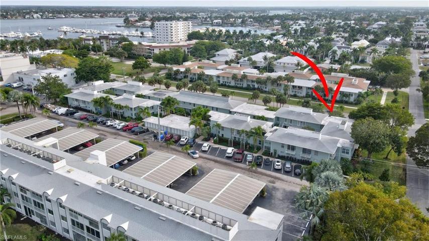 LOCATED 2 BLOCKS FROM THE CITY DOCK AND THE MARINA AT CRAYTON COVE