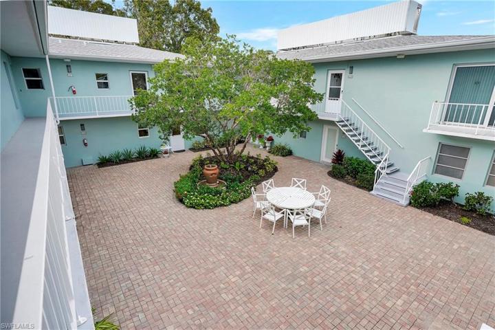 BEAUTIFULLY LANDSCAPED COURTYARD FOR YOUR ENJOYMENT