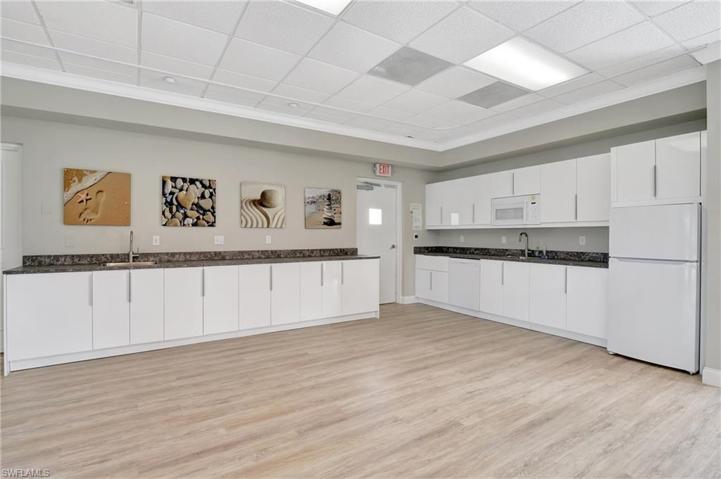 MAIN CLUBHOUSE KITCHEN VIEW