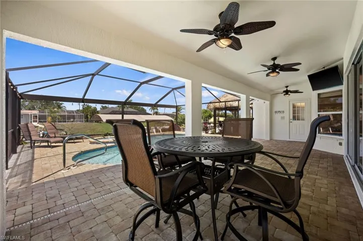 Large covered lanai