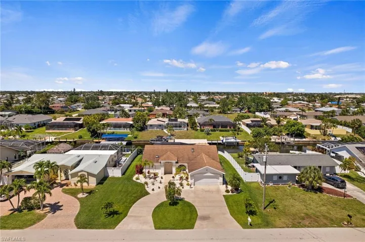 Welcome to 1315 SE 31st Terrace!