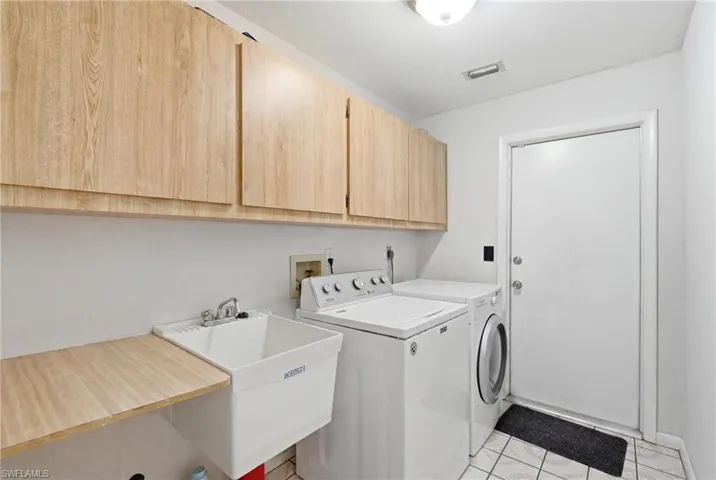 2200 Jasper Ave, Fort Myers, Florida 33907