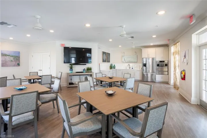 7638 Pebble Creek Cir 204, Naples, Florida 34108