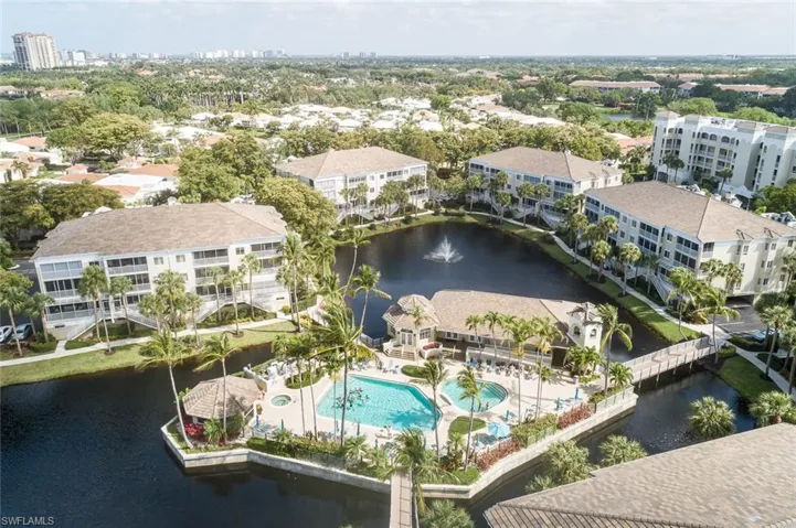 7638 Pebble Creek Cir 204, Naples, Florida 34108