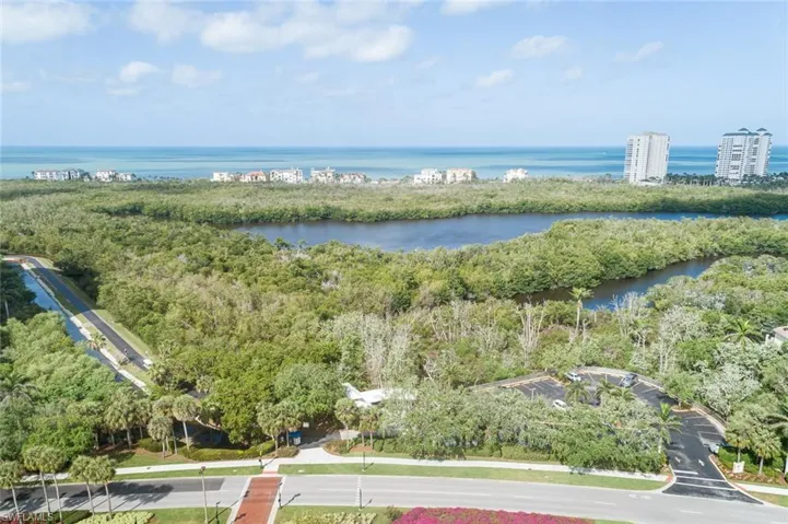 7638 Pebble Creek Cir 204, Naples, Florida 34108