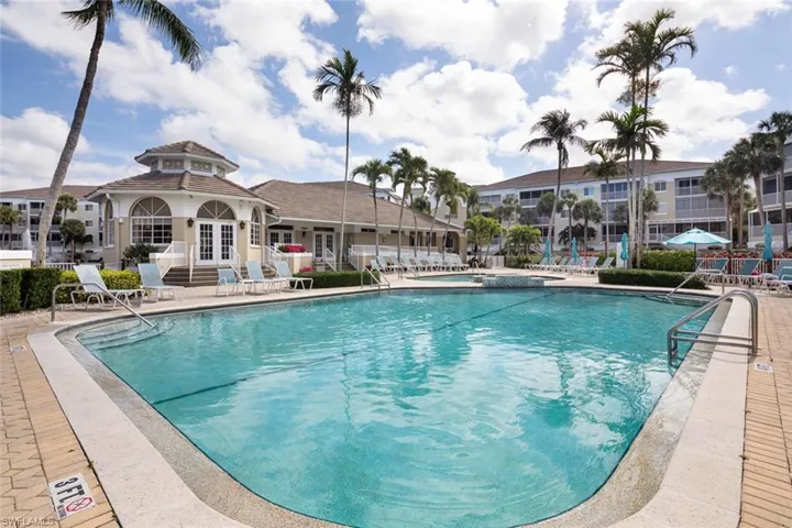 7638 Pebble Creek Cir 204, Naples, Florida 34108