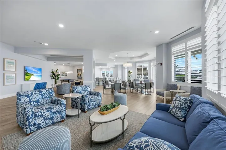 891 10th St S, Naples, Florida 34102