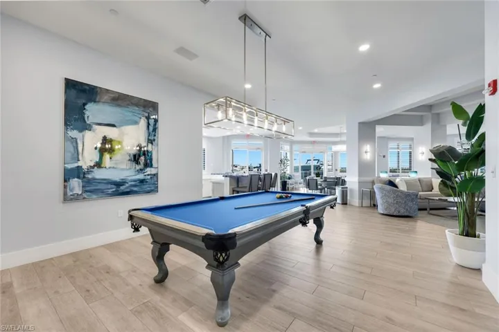 891 10th St S, Naples, Florida 34102