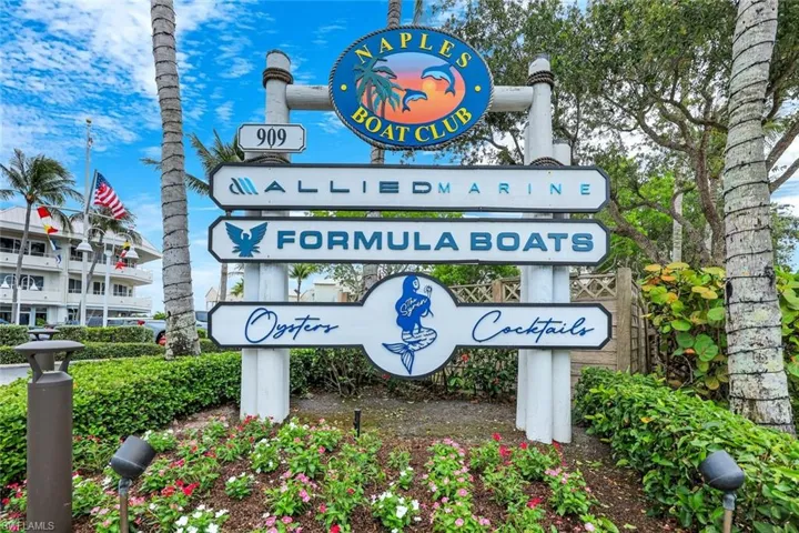 891 10th St S, Naples, Florida 34102