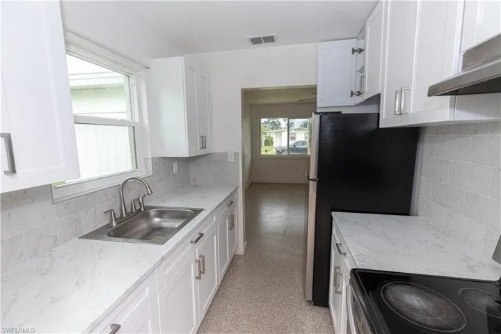 21043  Bersell  AVE, Port Charlotte, FL 33952