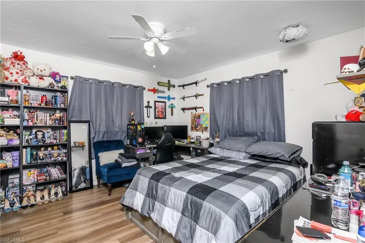 Guest bedroom 2
