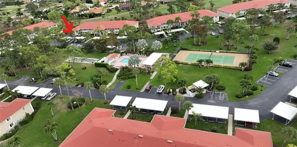 G101 is on the top left, note the pool bocce and tennis right out your door!