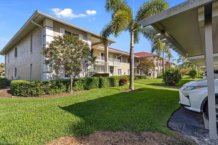 4540  Andover  WAY, Naples, FL 34112