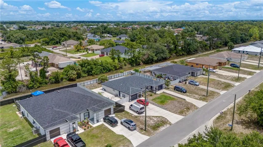 4520 Douglas Ln, Lehigh Acres, Florida 33973