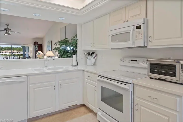 116 Foxtail Ct 1-116, Naples, Florida 34104