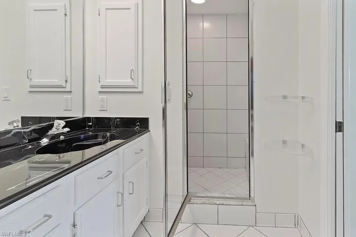 116 Foxtail Ct 1-116, Naples, Florida 34104