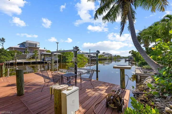 East facing water view, watch Florida Sunrises from this lovely spot.