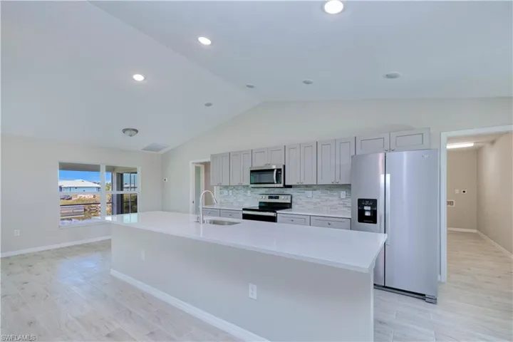 3424 Ne 15th Ave, Cape Coral Fl 33909