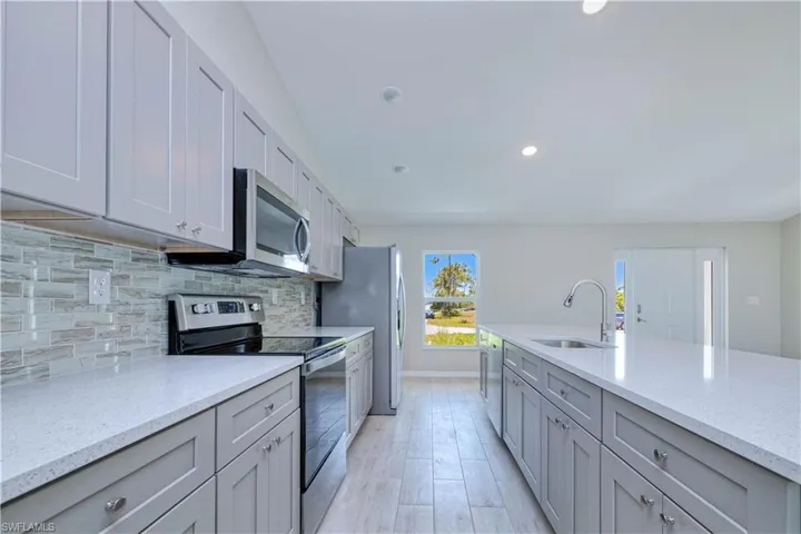 3424 Ne 15th Ave, Cape Coral Fl 33909