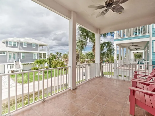 276 Delmar Ave, Fort Myers Beach, Florida 33931