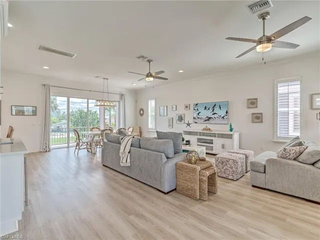 276 Delmar Ave, Fort Myers Beach, Florida 33931