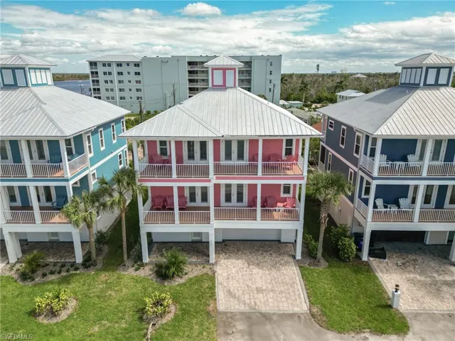 276 Delmar Ave, Fort Myers Beach, Florida 33931