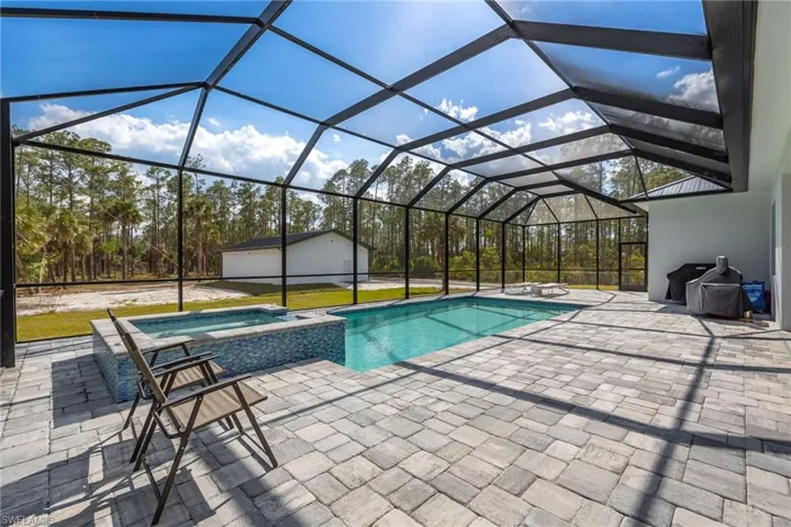 Custom Pool and Spa!  Heated!  Brick Pavers!