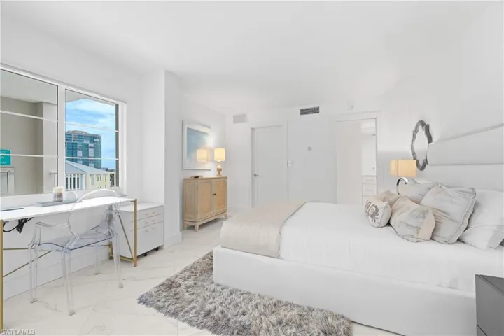 3443 Gulf Shore Blvd N 803, Naples, Florida 34103