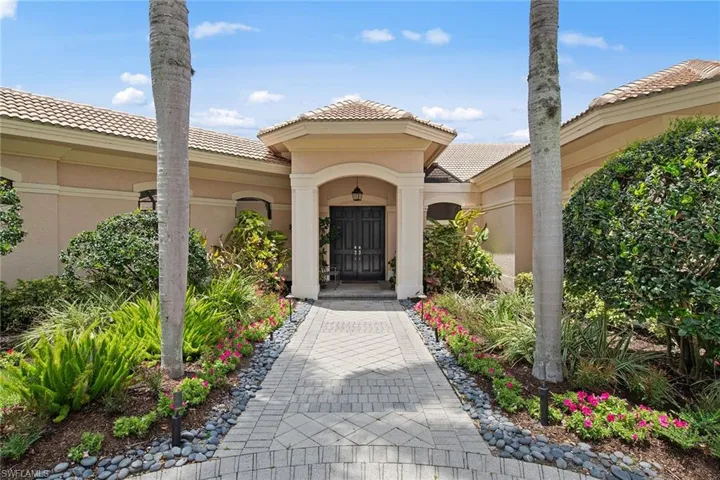4661  Idylwood  LN, Naples, FL 34119